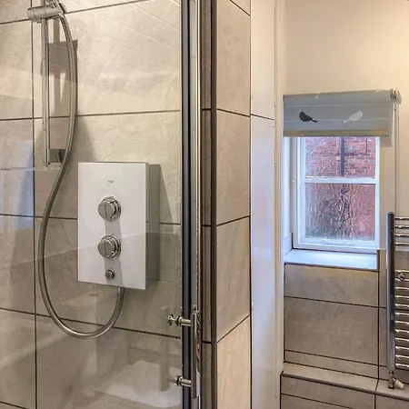 2 Bed In Old Malton 78794 *