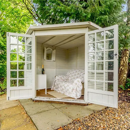 2 Bed In Old Malton 78794 *